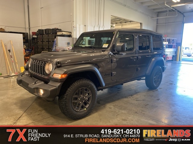 2026 Jeep Wrangler 4-Door Sport S's photo