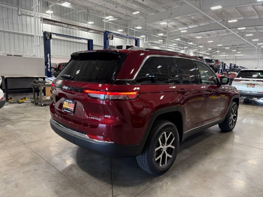 New 2025 Jeep Grand Cherokee Limited Sport Utility