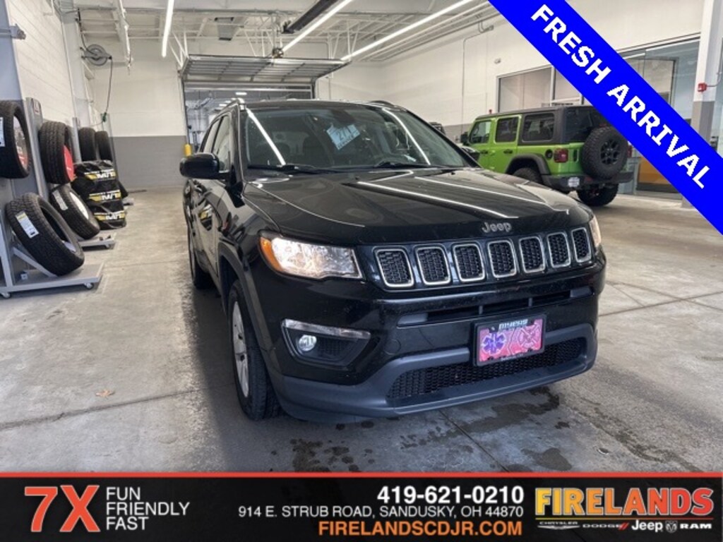 Used 2018 Jeep Compass Latitude 4x4 SUV