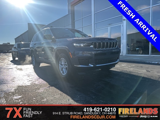2024 Jeep Grand Cherokee L Laredo's photo