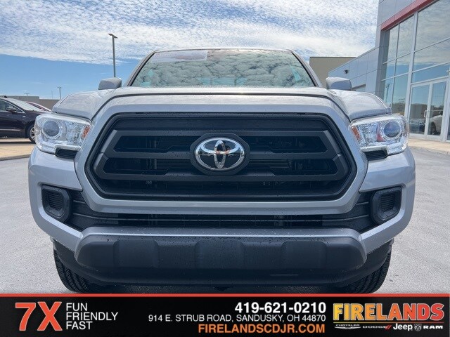 2020 Toyota Tacoma SR V6 photo 2