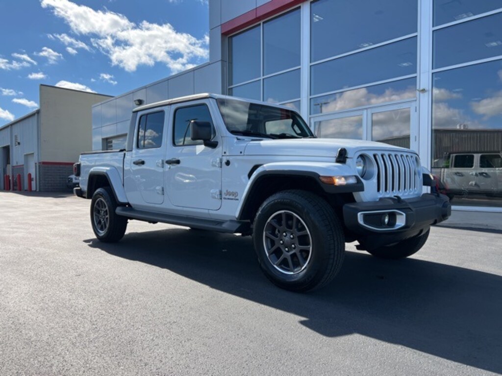 Used 2020 Jeep Gladiator Overland Truck Crew Cab