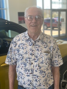 Staff member Mike Thatcher from ad9eb6657766