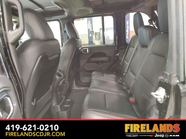 2025 Jeep Wrangler 4-Door Sahara - Photo 18