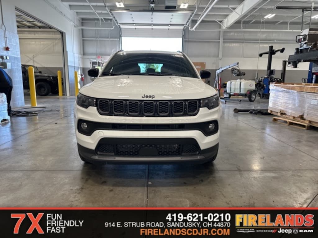 New 2025 Jeep Compass Latitude Sport Utility