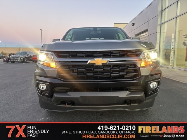 2021 Chevrolet Colorado LT photo 2