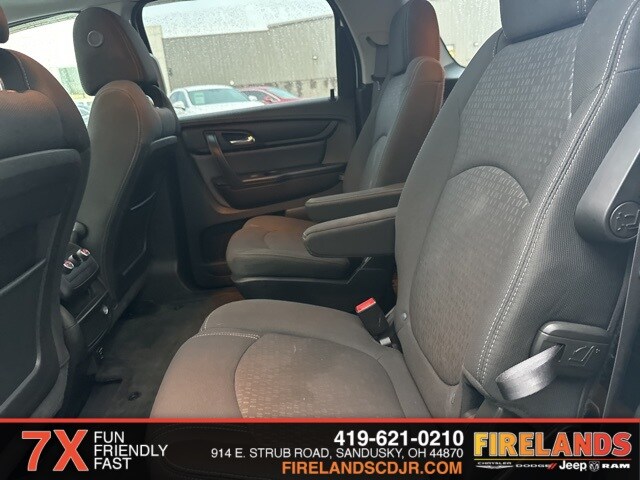 2015 Gmc Acadia SLE photo 4