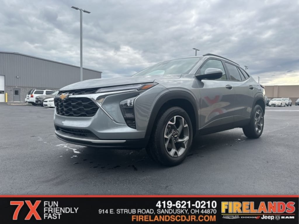 Used 2024 Chevrolet Trax LT SUV