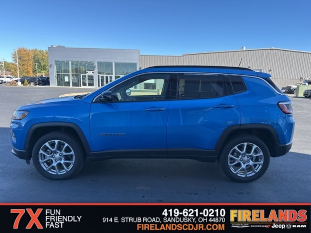 Used 2024 Jeep Compass Latitude Lux SUV