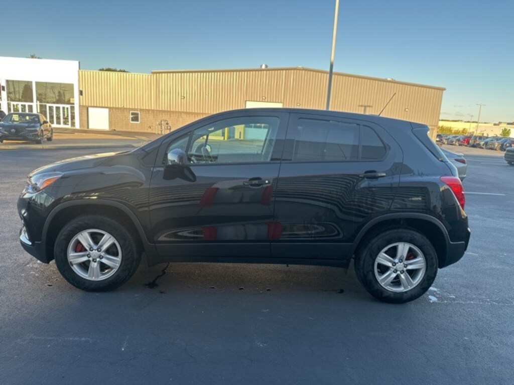 Used 2022 Chevrolet Trax LS SUV