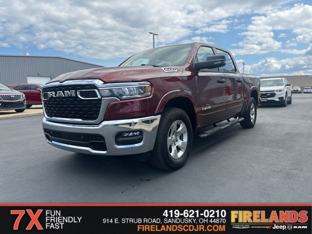 2025 Ram 1500 Big Horn Lone Star photo 3