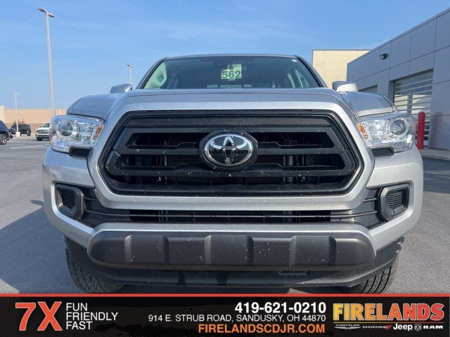 2023 Toyota Tacoma SR V6 photo 2