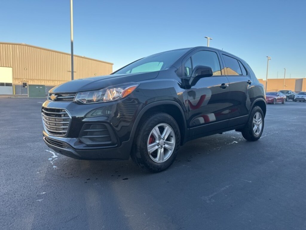 Used 2022 Chevrolet Trax LS SUV