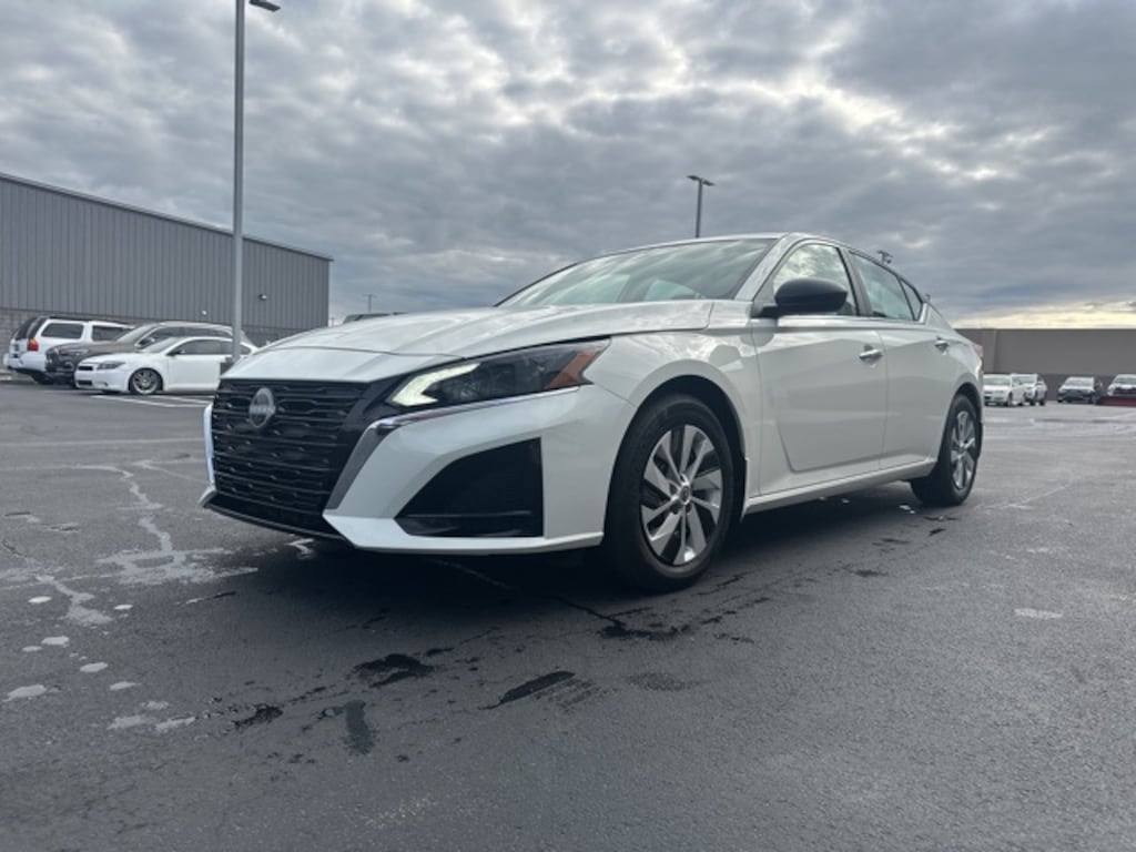 Used 2025 Nissan Altima S Sedan