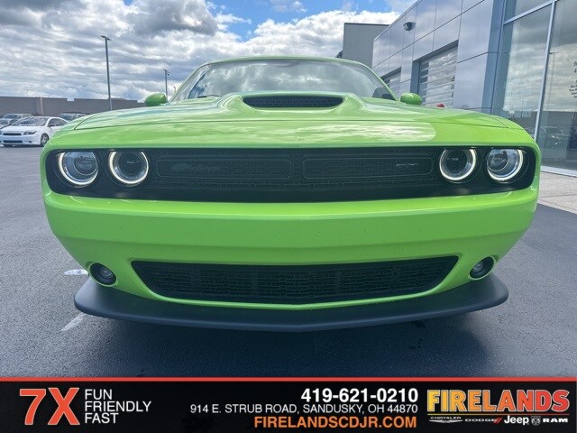 2019 Dodge Challenger GT photo 2