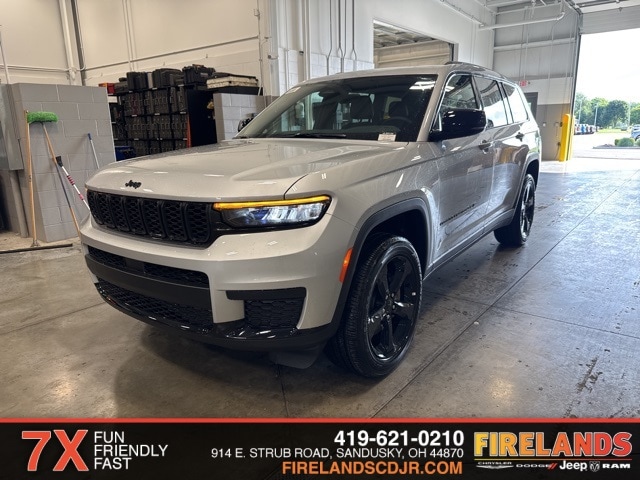 2025 Jeep Grand Cherokee L Altitude's photo