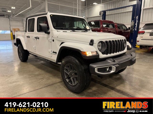 2026 Jeep Gladiator Sport S Auto's photo