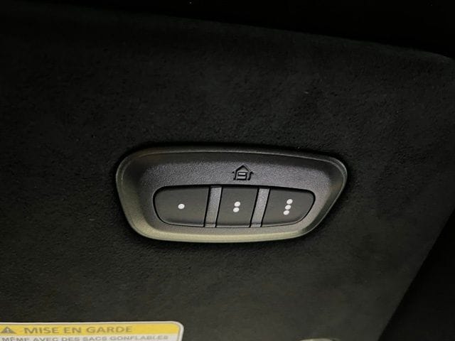 2025 Jeep Grand Wagoneer Series III - Photo 29