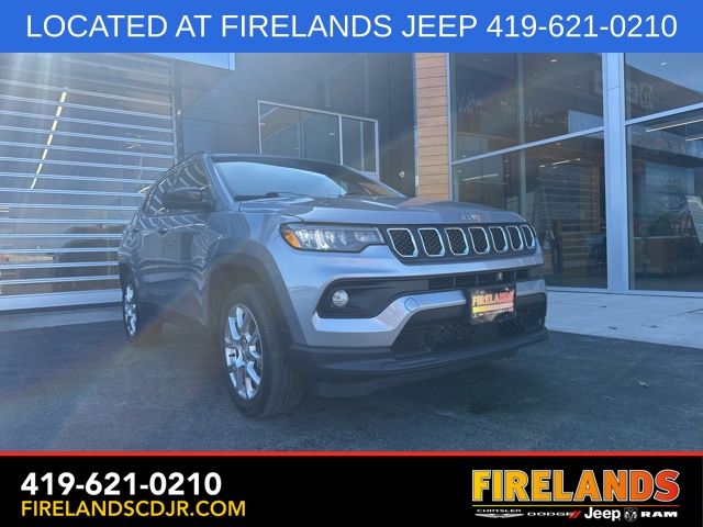 2023 Jeep Compass Latitude Lux