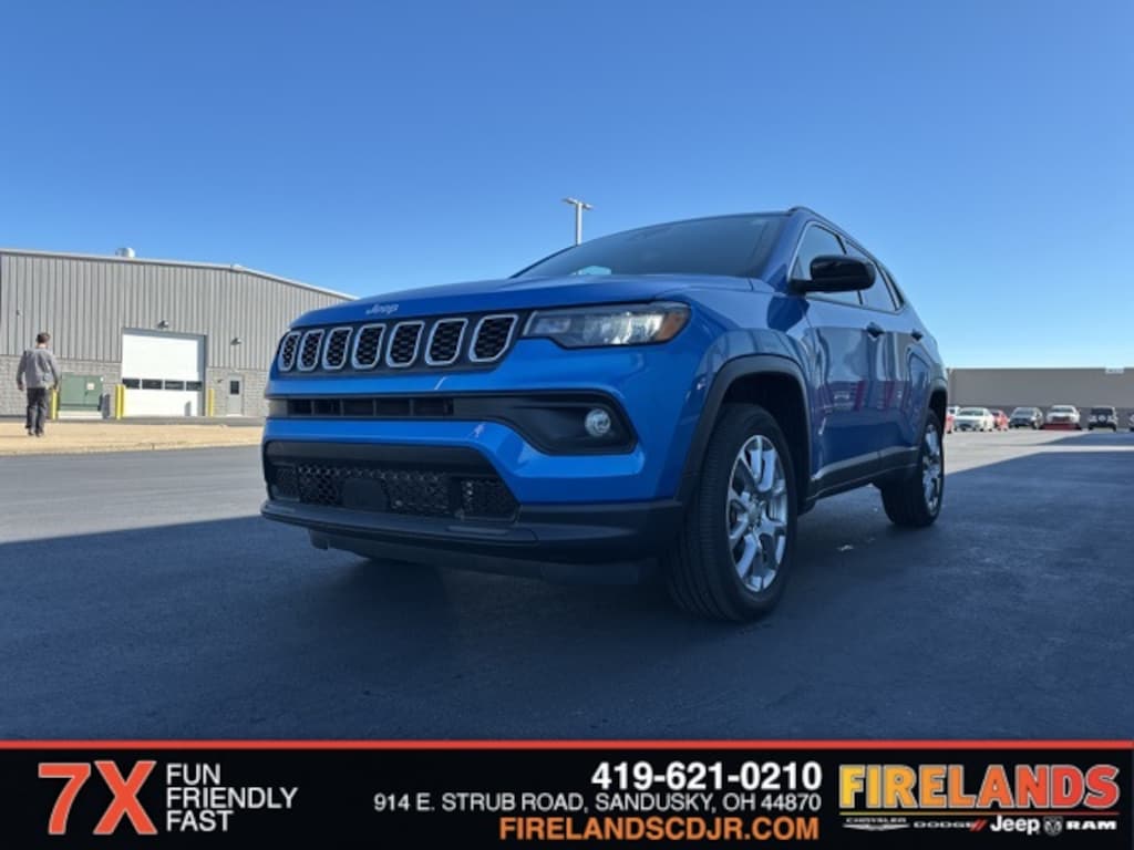 Used 2024 Jeep Compass Latitude Lux SUV