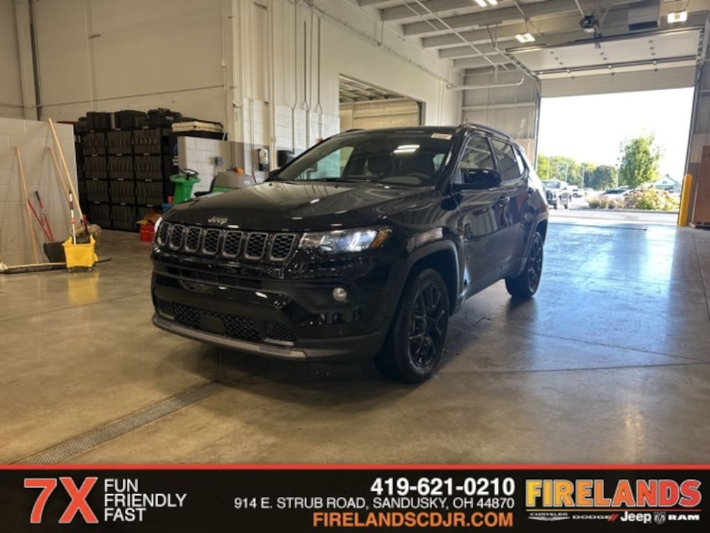 New 2025 Jeep Compass Latitude Sport Utility