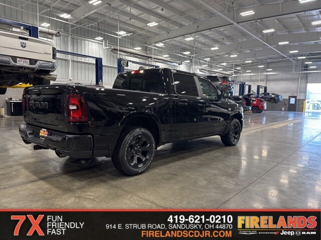 2026 Ram 1500 Big Horn photo 3