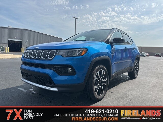 2022 Jeep Compass Limited photo 2