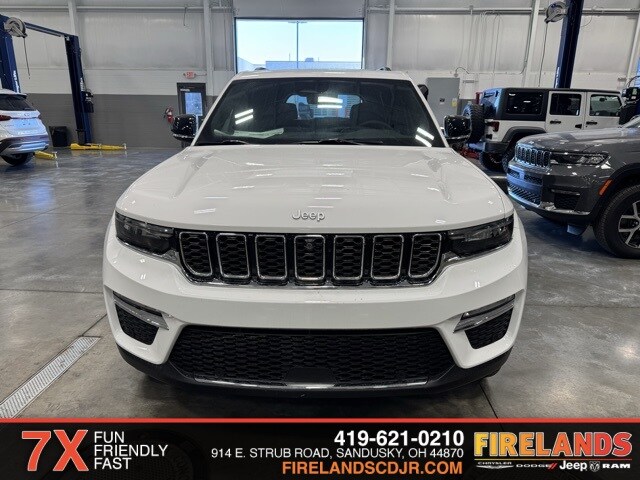 2024 Jeep Grand Cherokee Limited photo 2