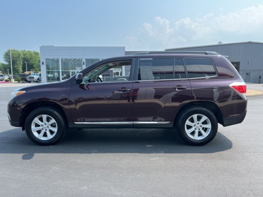 Used 2012 Toyota Highlander V6 FWD SUV
