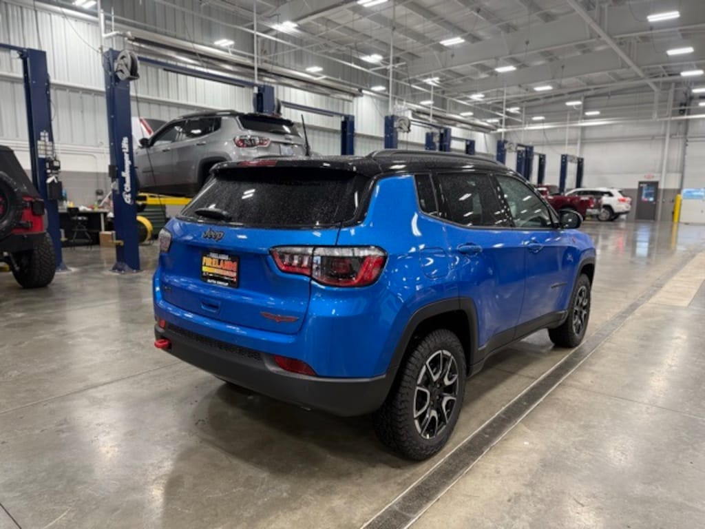 New 2026 Jeep Compass Trailhawk Sport Utility