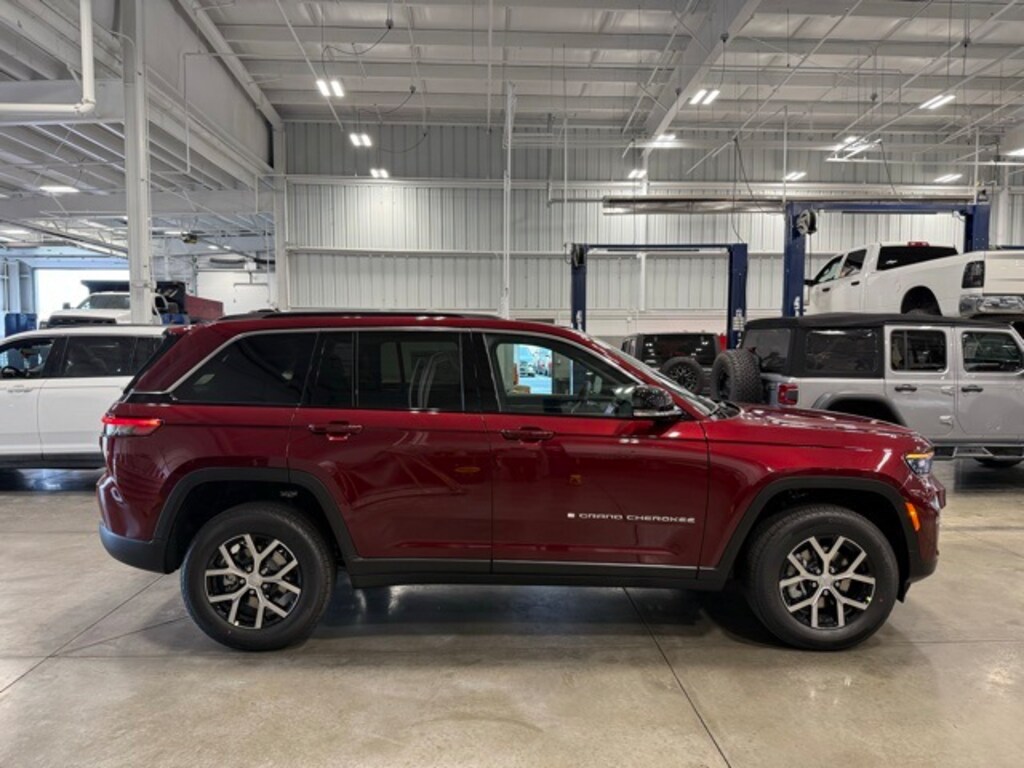 New 2025 Jeep Grand Cherokee Limited Sport Utility