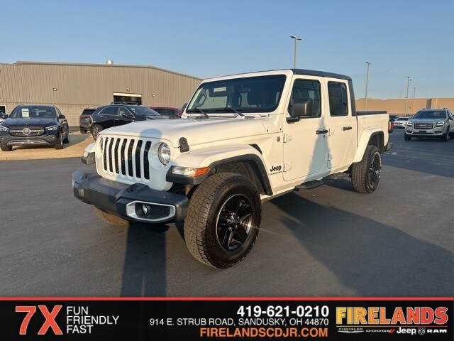 2021 Jeep Gladiator Sport photo 3