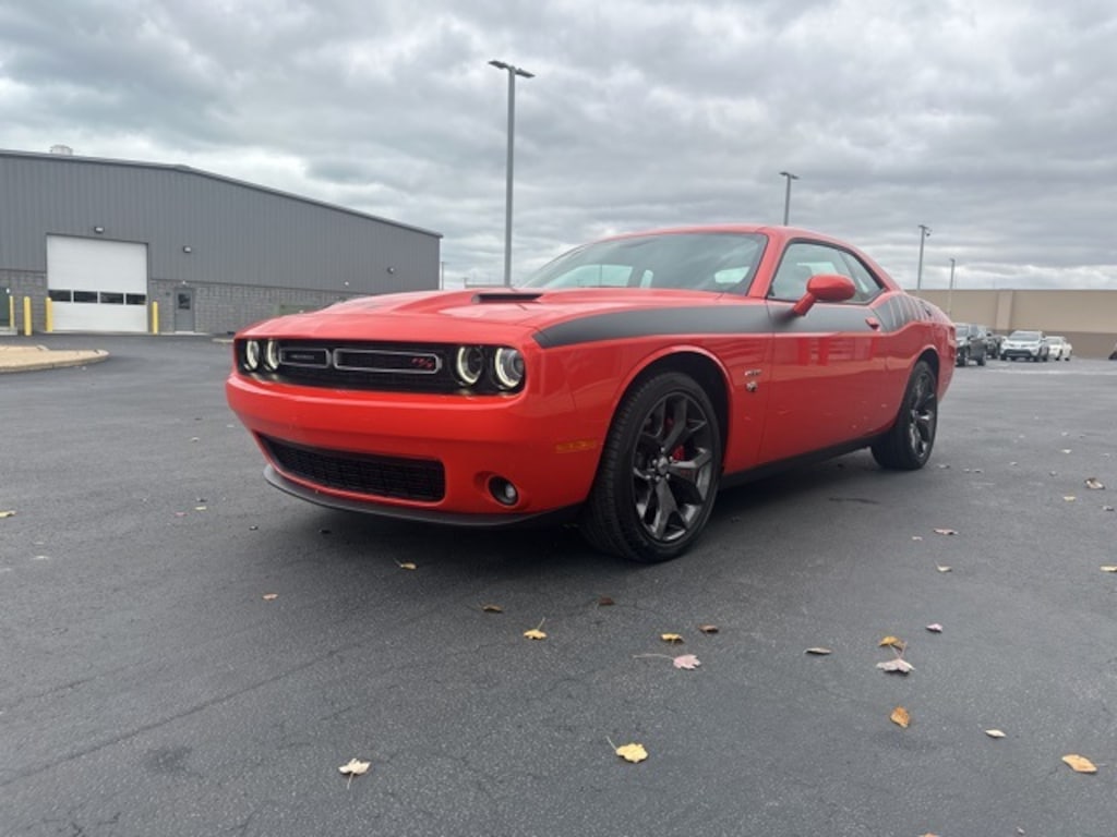 Used 2017 Dodge Challenger R/T Coupe