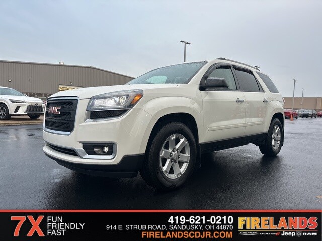 2015 Gmc Acadia SLE photo 3