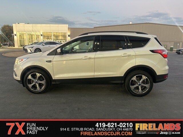 2017 Ford Escape SE photo 3