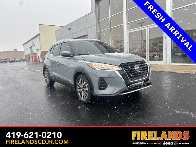 2024 Nissan Kicks SV's photo
