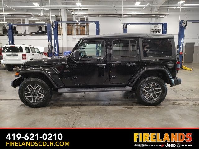 2025 Jeep Wrangler 4-Door Sahara - Photo 6