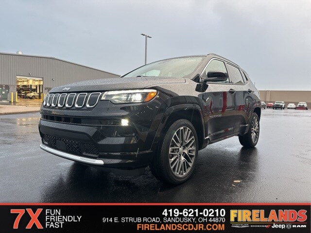 2022 Jeep Compass Limited photo 3