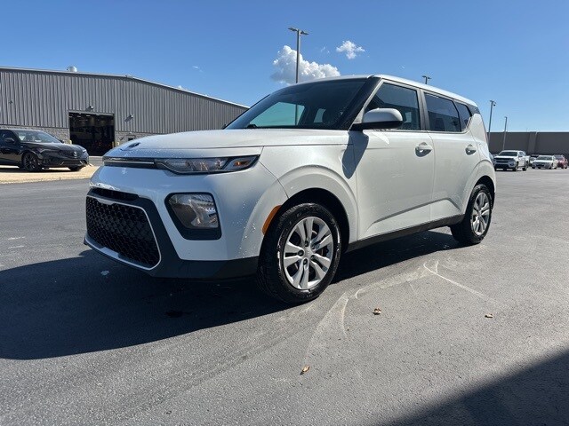 2020 Kia Soul LX photo 2