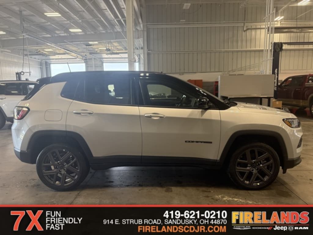 New 2025 Jeep Compass Limited Sport Utility