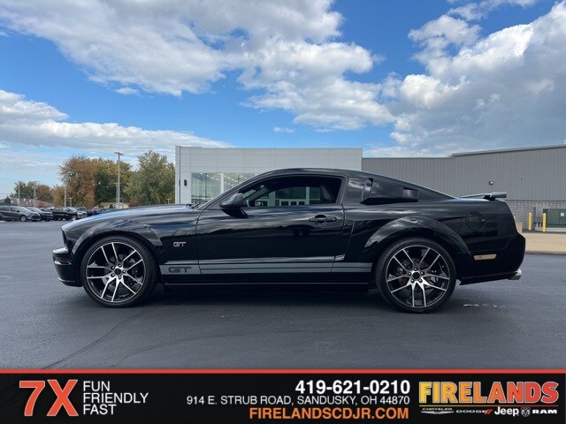 2007 Ford Mustang GT Deluxe photo 4