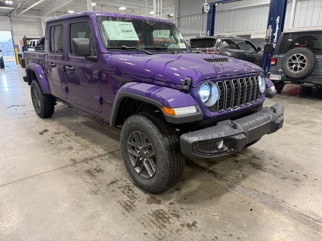 2026 Jeep Gladiator Sport S Auto's photo