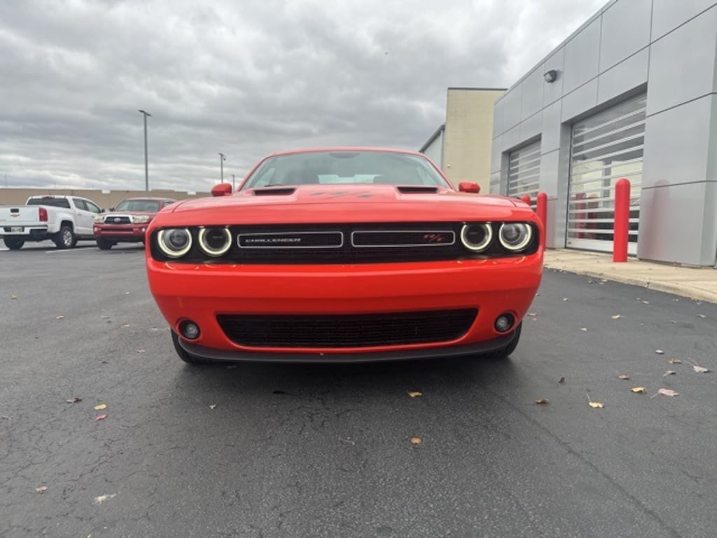 Used 2017 Dodge Challenger R/T Coupe