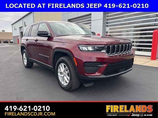 2024 Jeep Grand Cherokee Laredo's photo