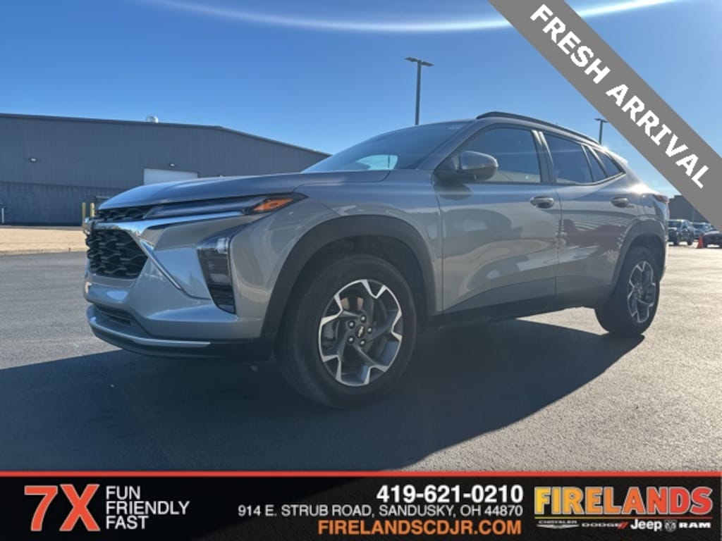 Used 2024 Chevrolet Trax LT SUV