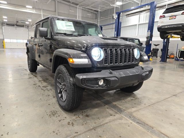 2026 Jeep Gladiator Sport S Auto's photo