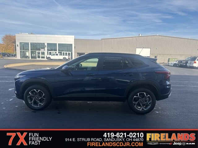 2024 Chevrolet Trax LT photo 4