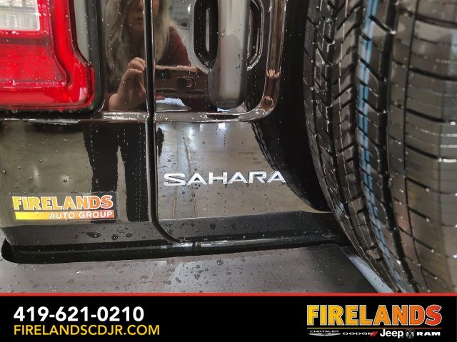 2025 Jeep Wrangler 4-Door Sahara - Photo 10