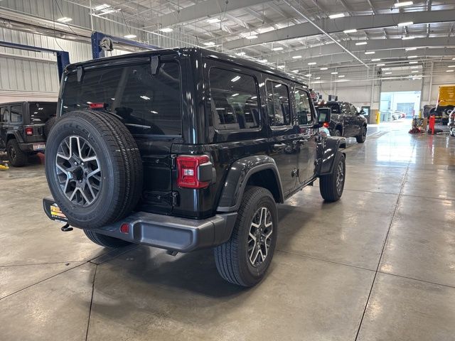 2025 Jeep Wrangler 4-Door Sahara - Photo 6