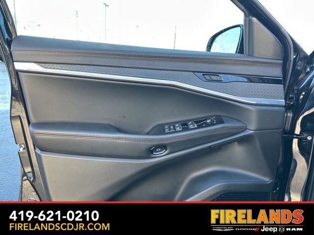 2025 Jeep Wagoneer S Limited - Photo 23